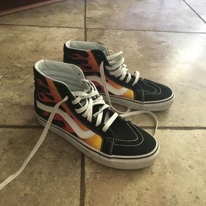 hardly worn flame sk8-hi vans